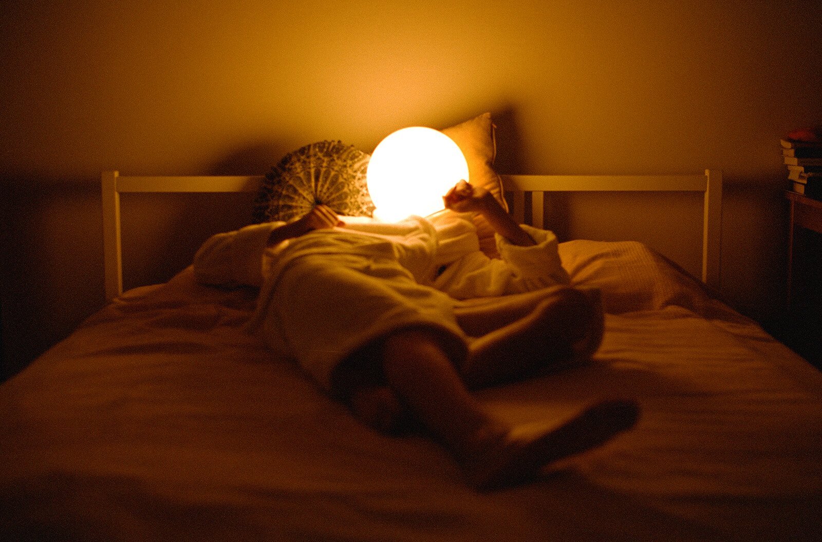 My_boyfriend_is_an_alien-Nazarova_Daria-yogurt_magazine-014