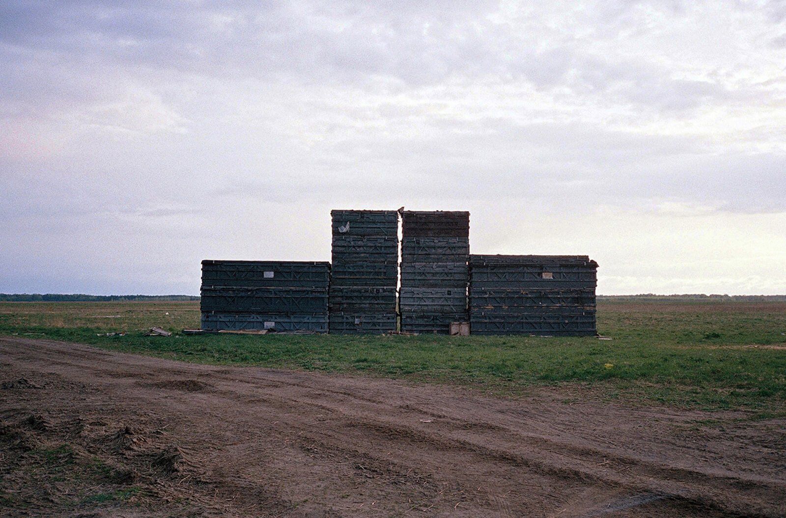 My_boyfriend_is_an_alien-Nazarova_Daria-yogurt_magazine-017