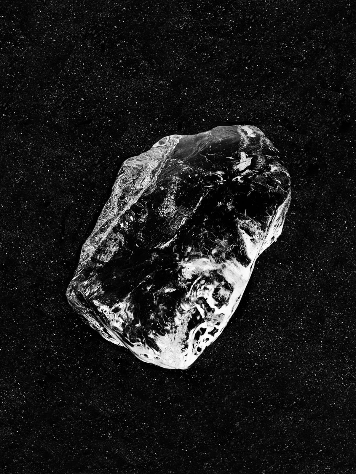 03.M.O.O.N._Sandrine-Elberg_Yogurt-Magazine