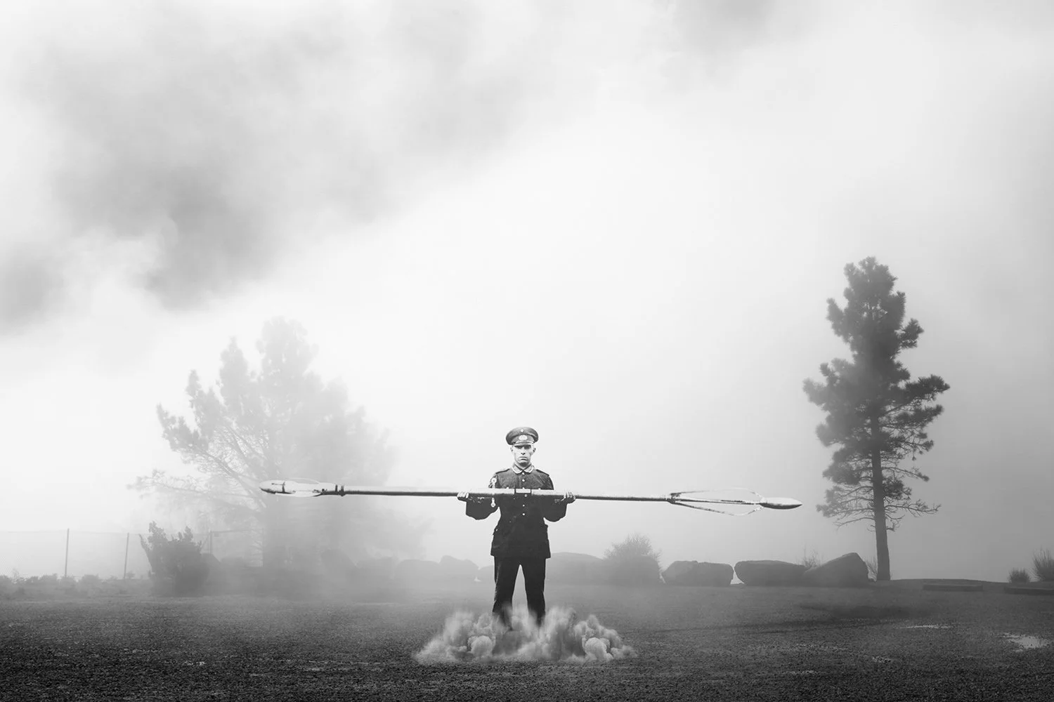 05_Holding_Missile