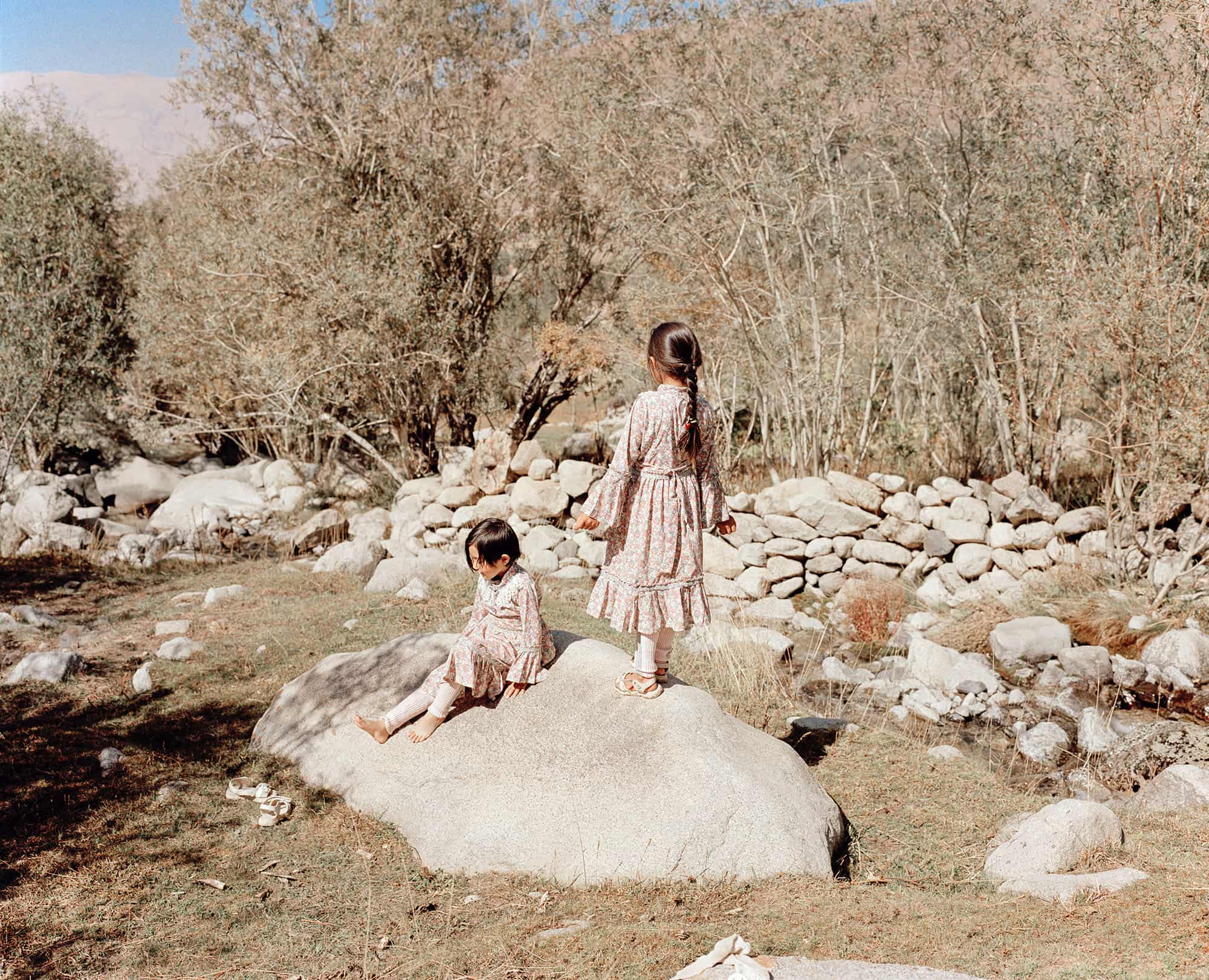 Staring_into_the_Abyss_HashemShakeri_yogurtmagazine_12