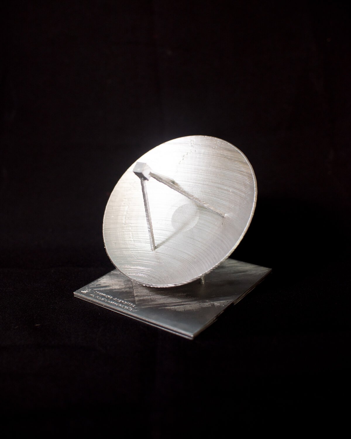 Luciana-De-Michelis_The-Earth-is-a-Satellite-of-the-Moon_Yogurt-Magazine_16